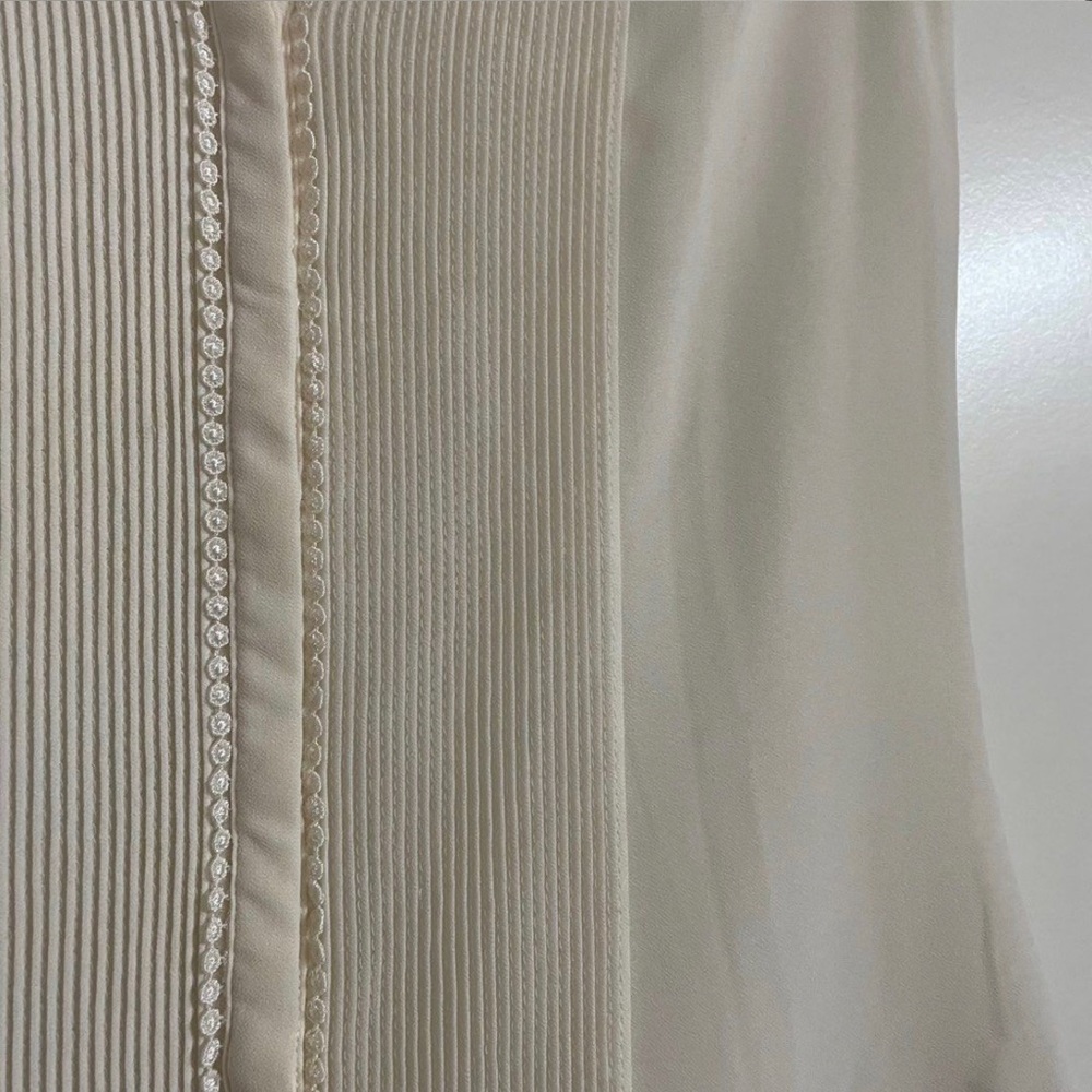 H&M Cream Blouse - Picture 2 of 3